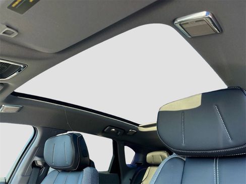 New 2026 Cadillac Optiq Sport 1 w/ LPO, Floor Liner Package image 22