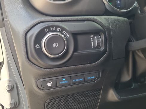 Used 2023 Jeep Wrangler Unlimited w/ Cold Weather Group AWD/4WD image 12