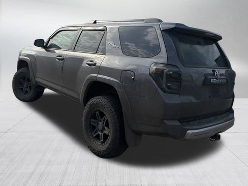 Used 2020 Toyota 4Runner TRD Off-Road Premium image 4