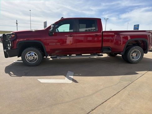Used 2024 Chevrolet Silverado 3500 LT w/ Safety Package image 6