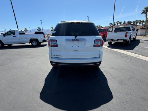 Used 2014 GMC Acadia SLT w/ Technology Package FWD image 4