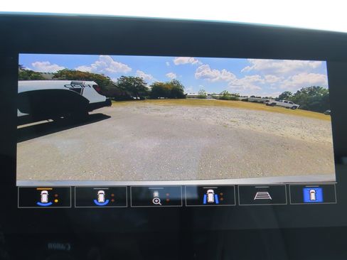 Certified 2025 Buick Encore GX Avenir w/ Avenir Technology Package image 28