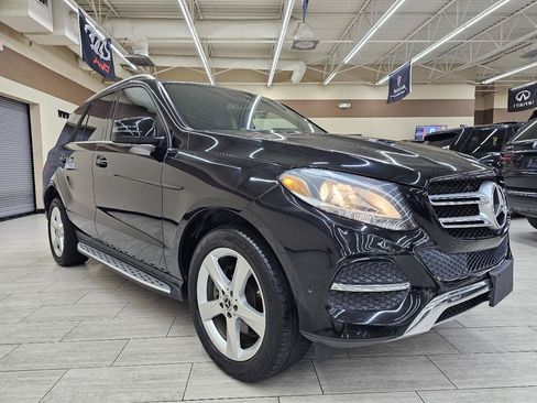 Used 2018 Mercedes-Benz GLE 350 w/ Premium 1 Package image 4