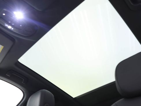 Used 2024 Porsche Cayenne Coupe image 16