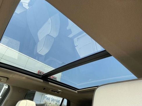 New 2026 GMC Yukon Denali w/ Denali Reserve Package AWD/4WD image 15