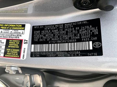 Used 2024 Toyota Camry SE AWD/4WD image 36
