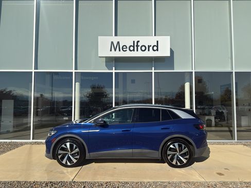 Used 2021 Volkswagen ID.4 Pro S w/ Gradient Package image 7