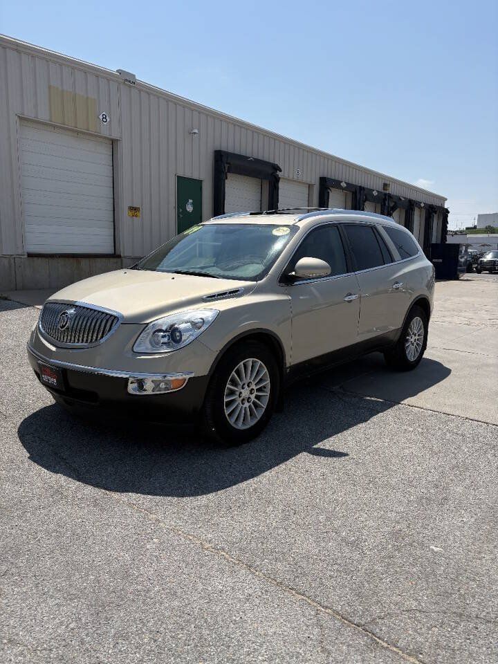 Used 2009 Buick Enclave CXL w/ Driver Confidence Package AWD/4WD image 4