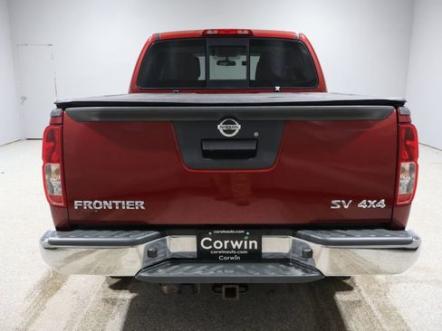Used 2019 Nissan Frontier SV image 3