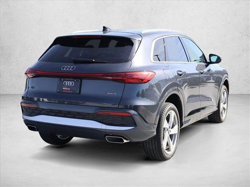 New 2025 Audi Q5 Premium Plus image 2