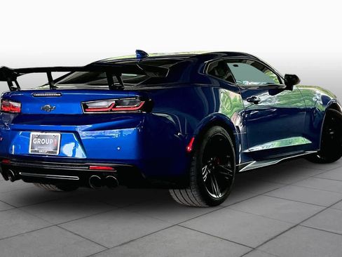 Used 2018 Chevrolet Camaro ZL1 RWD image 12