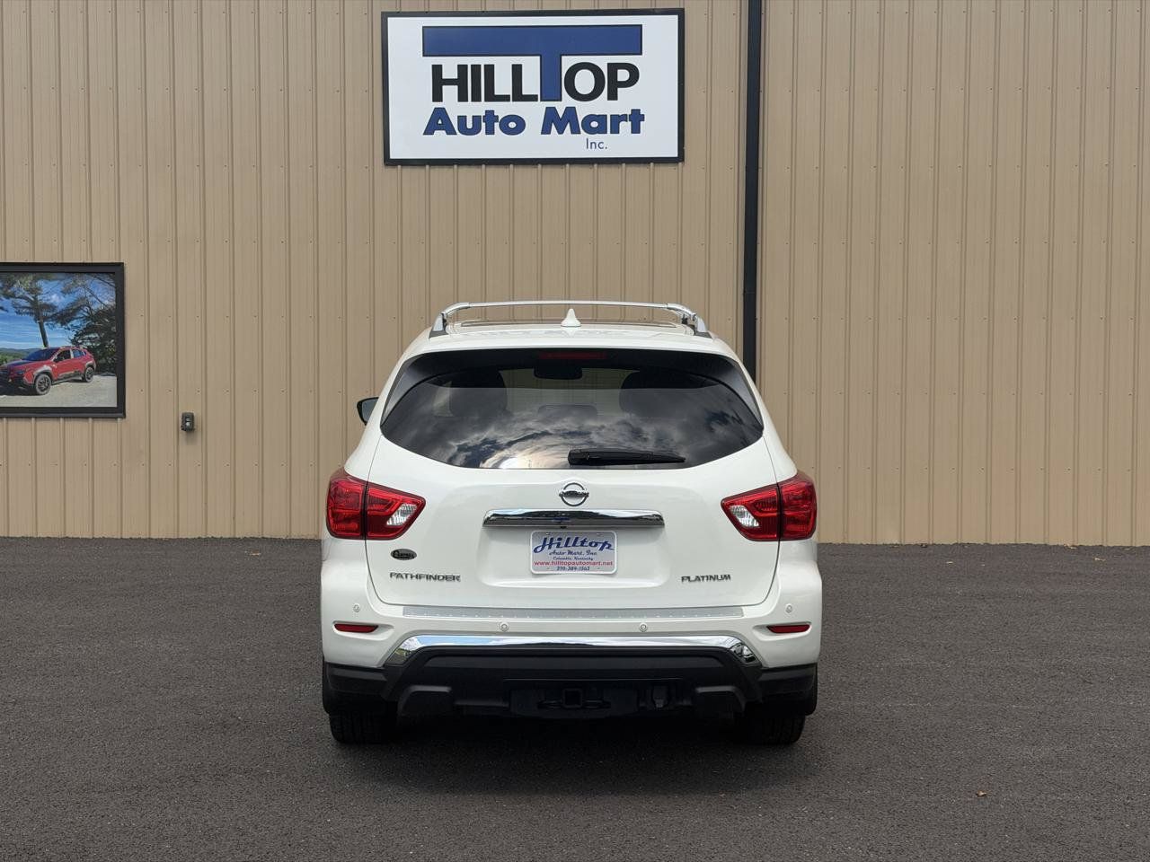 Used 2020 Nissan Pathfinder Platinum FWD image 4