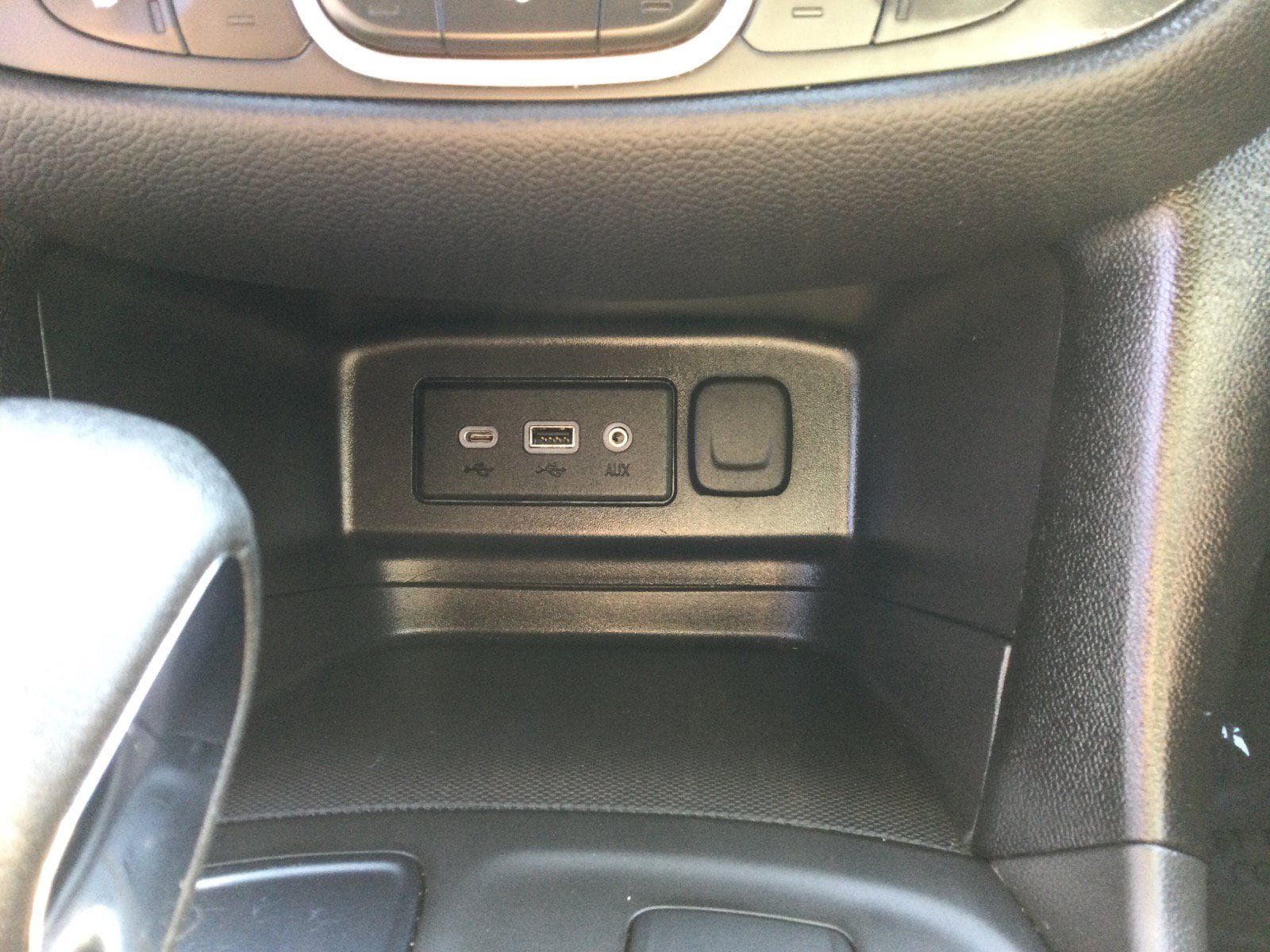 Used 2024 Chevrolet Equinox LT FWD image 15