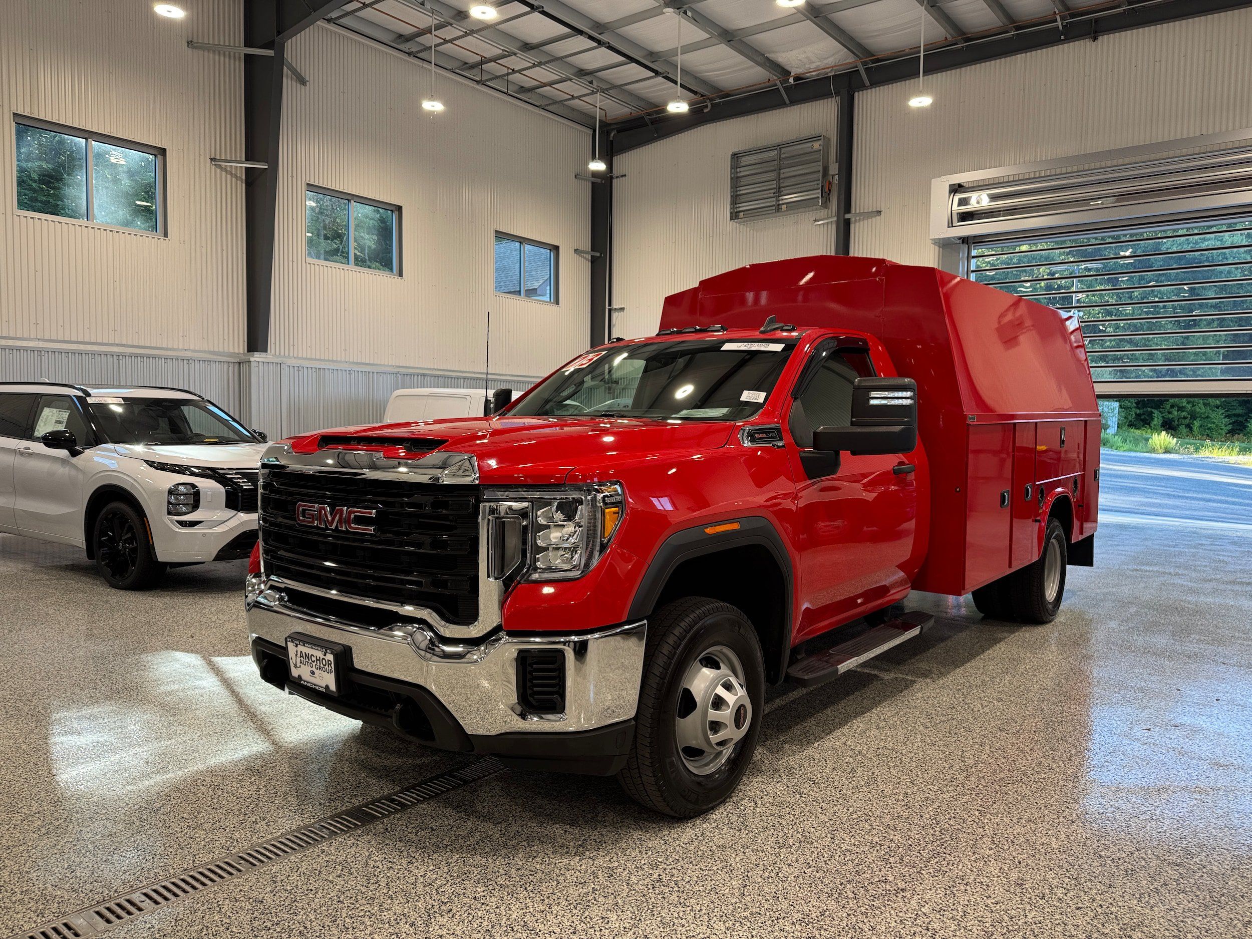Used 2023 GMC Sierra 3500 Pro w/ Convenience Package AWD/4WD image 1