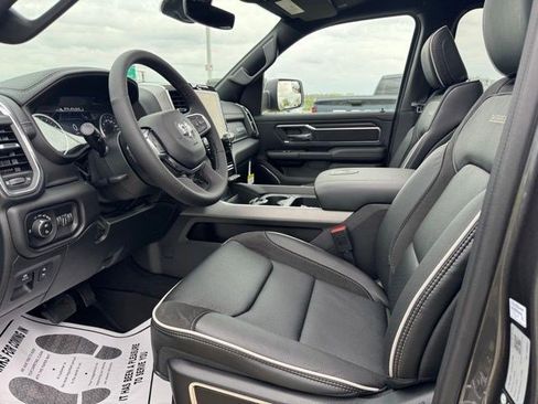 New 2026 RAM 1500 Laramie AWD/4WD image 9