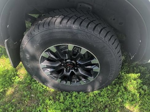 Used 2021 Nissan Titan PRO-4X w/ Off Road Protection Package AWD/4WD image 5