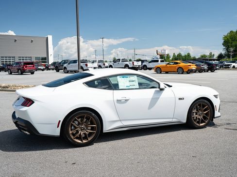 New 2026 Ford Mustang GT RWD image 9