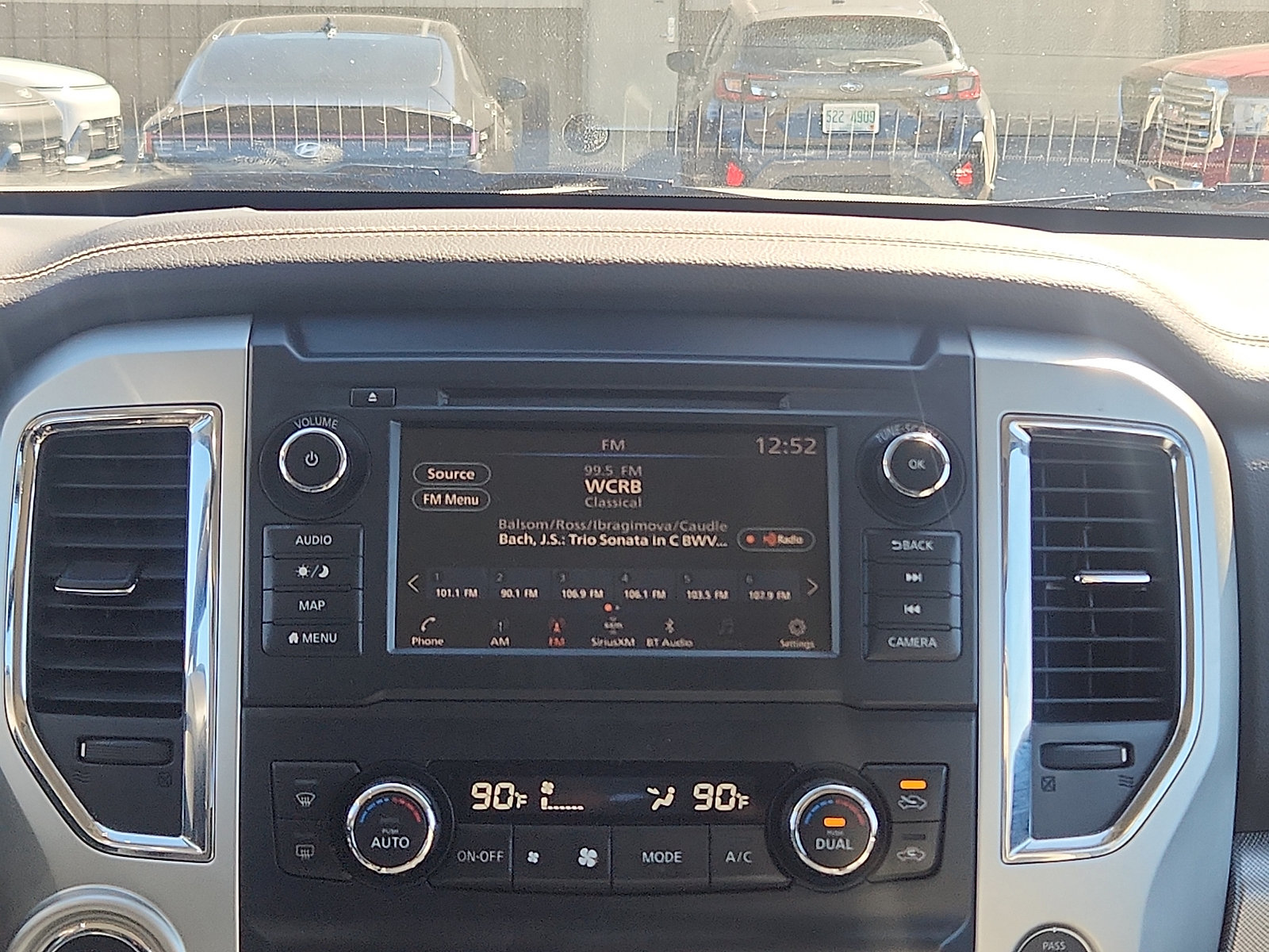 Used 2019 Nissan Titan PRO-4X w/ Pro-4x Convenience Package AWD/4WD image 16