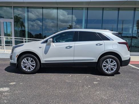 Certified 2025 Cadillac XT5 Luxury w/ LPO, Floor Liner Package FWD image 7