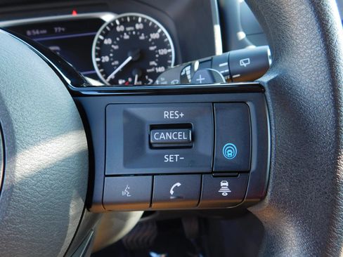 Used 2023 Nissan Rogue SV AWD/4WD image 23