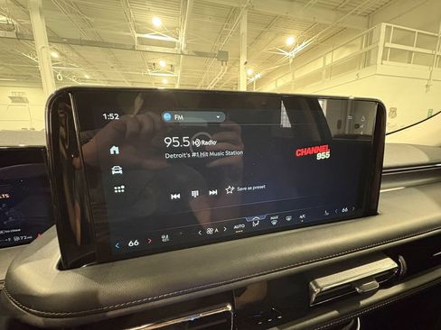 Used 2025 Lincoln Aviator Reserve w/ Illumination Package AWD/4WD image 19