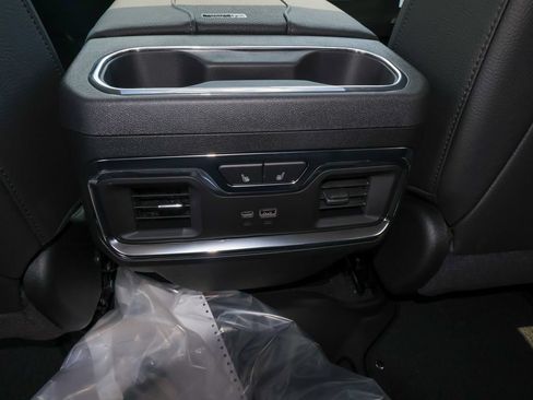New 2026 GMC Sierra 1500 Denali w/ Denali Reserve Package AWD/4WD image 12