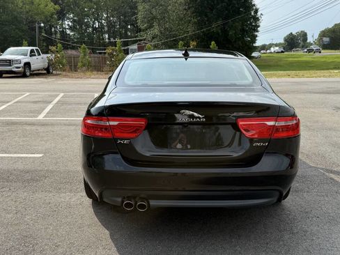 Used 2018 Jaguar XE Prestige RWD image 6