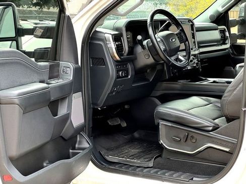 Certified 2023 Ford F250 Lariat w/ Chrome Package image 8