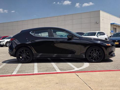 Used 2024 MAZDA MAZDA3 s FWD image 2