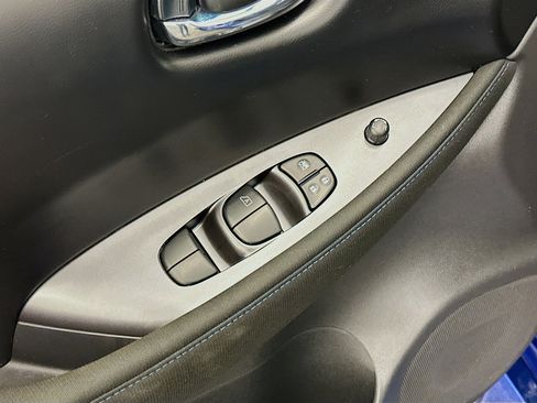 Used 2025 Nissan Leaf S FWD image 15