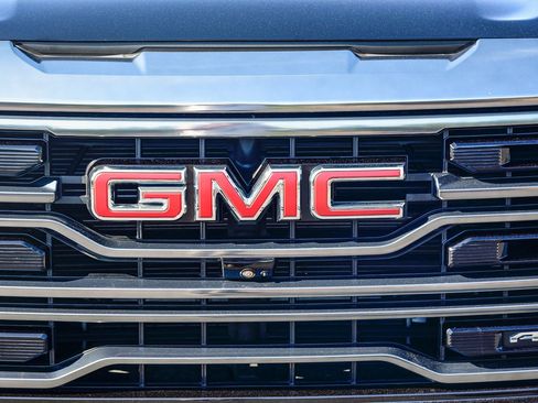 Used 2023 GMC Sierra 1500 AT4 w/ Technology Package image 13