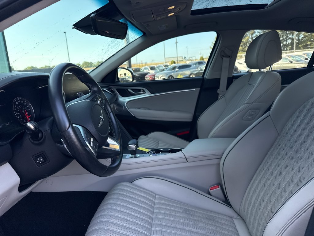 Used 2019 Genesis G70 3.3T Advanced w/ Elite Package RWD image 18