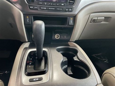 Used 2018 Honda Pilot EX-L image 19