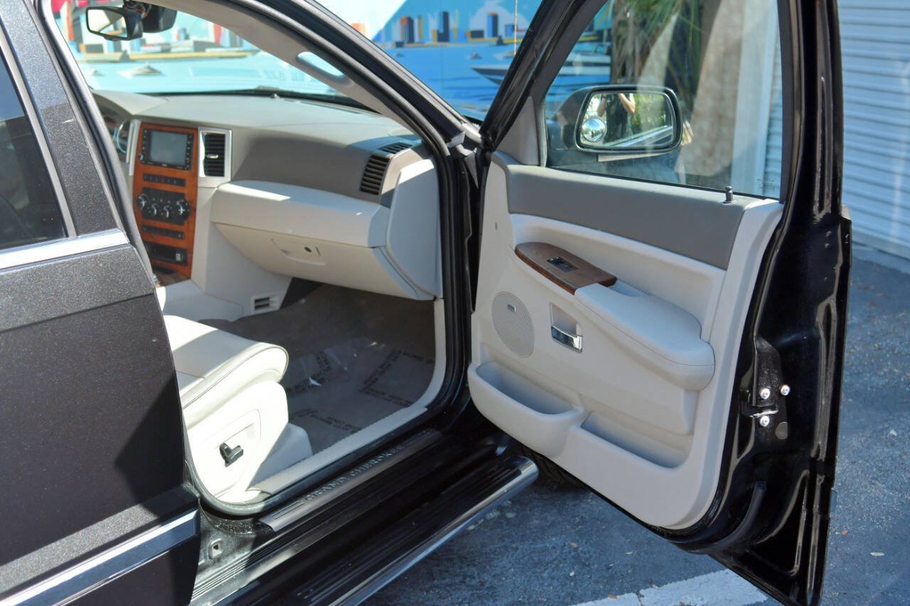 Used 2008 Jeep Grand Cherokee Overland w/ Mopar Chrome Edition Group AWD/4WD image 36