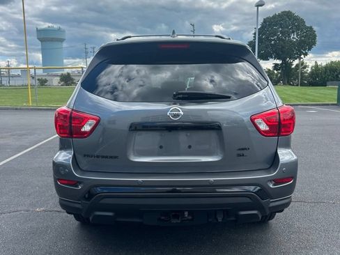 Used 2020 Nissan Pathfinder SL AWD/4WD image 8