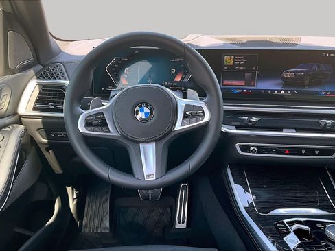Used 2026 BMW X5 sDrive40i w/ M Sport Package RWD image 5