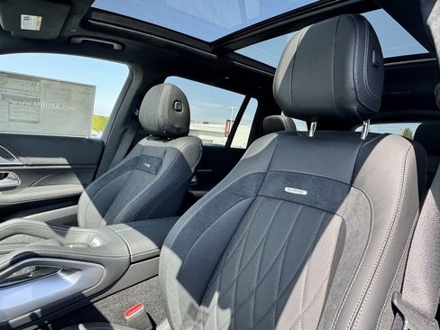New 2025 Mercedes-Benz GLS 63 AMG 4MATIC image 19