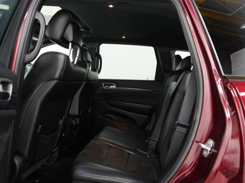 Used 2019 Jeep Grand Cherokee Altitude image 18