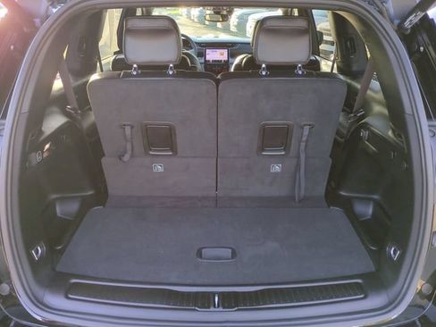 Used 2024 Jeep Grand Cherokee L Limited w/ Black Appearance Package RWD image 11