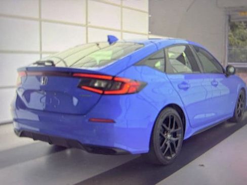 Used 2024 Honda Civic Sport image 3