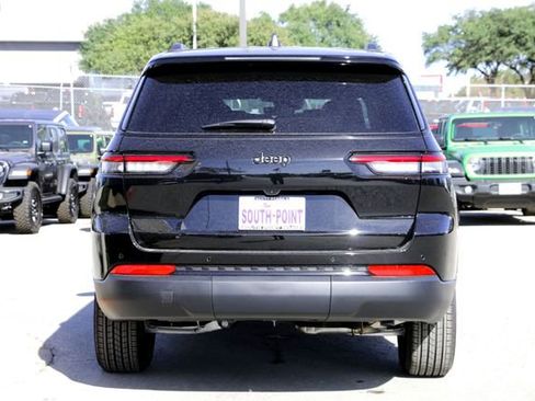 New 2025 Jeep Grand Cherokee L Altitude image 6