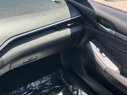 Used 2022 Nissan Altima 2.5 SV FWD image 18