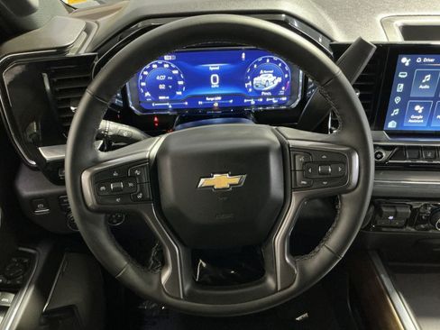 Used 2024 Chevrolet Silverado 2500 High Country w/ Technology Package AWD/4WD image 17