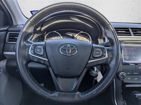 Used 2016 Toyota Camry SE image 15