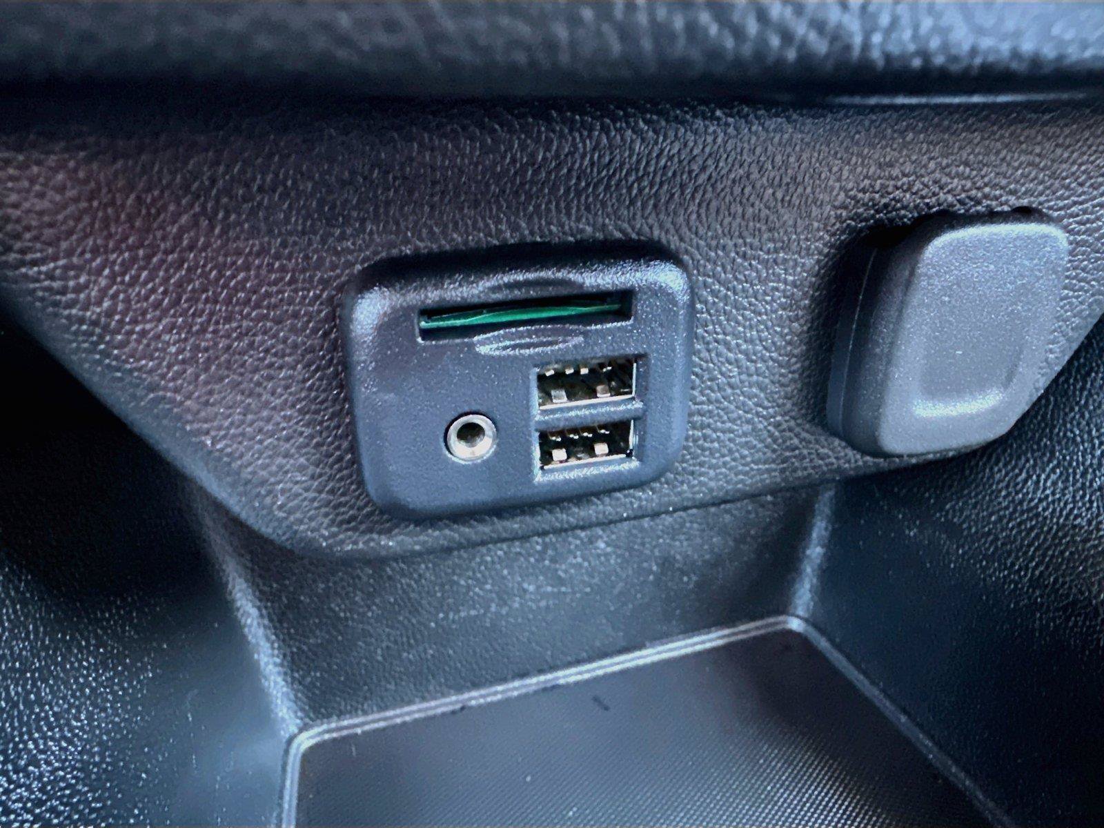 Used 2020 Chevrolet Traverse RS FWD image 23
