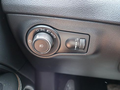 Used 2020 Jeep Compass Sport AWD/4WD image 20