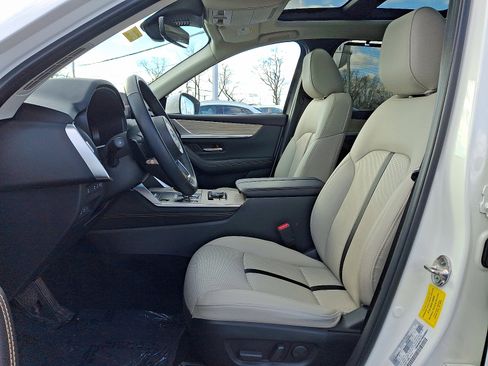 Certified 2024 MAZDA CX-90 Plug-In Hybrid w/ Premium Pkg image 15