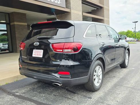 Used 2019 Kia Sorento FWD V6 image 6