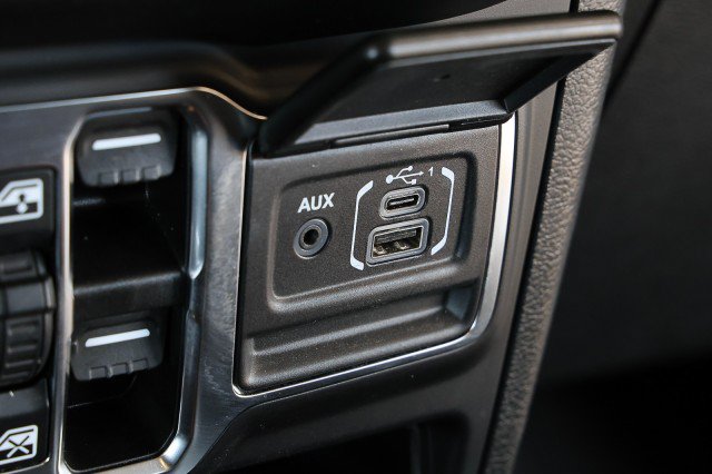Used 2023 Jeep Wrangler Unlimited Rubicon 4xe AWD/4WD image 20