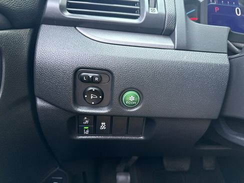 Used 2019 Honda Pilot LX image 39